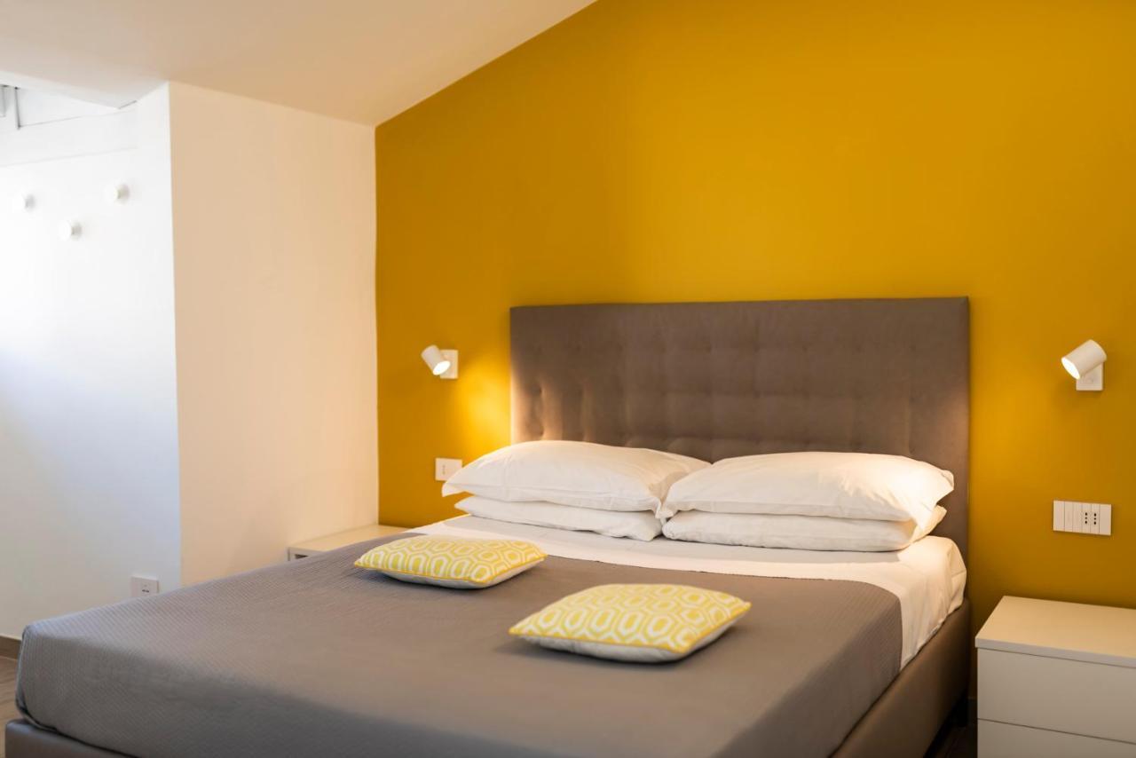 Aromi Piccolo Hotel Salò Exteriör bild